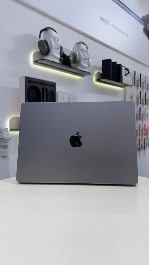Apple MacBook Air 15'Inch M2 512 GB — Bakı
