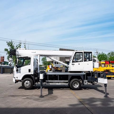 Isuzu 8T Kran — Bakı
