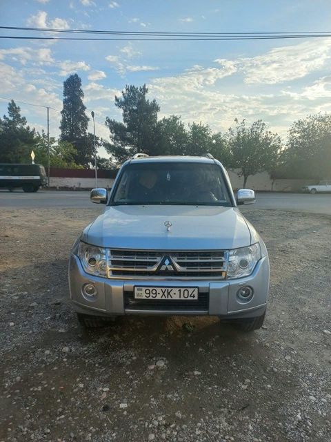 Mitsubishi Pajero, 3.0 L, 2007 il, 303 983 km — Bakı