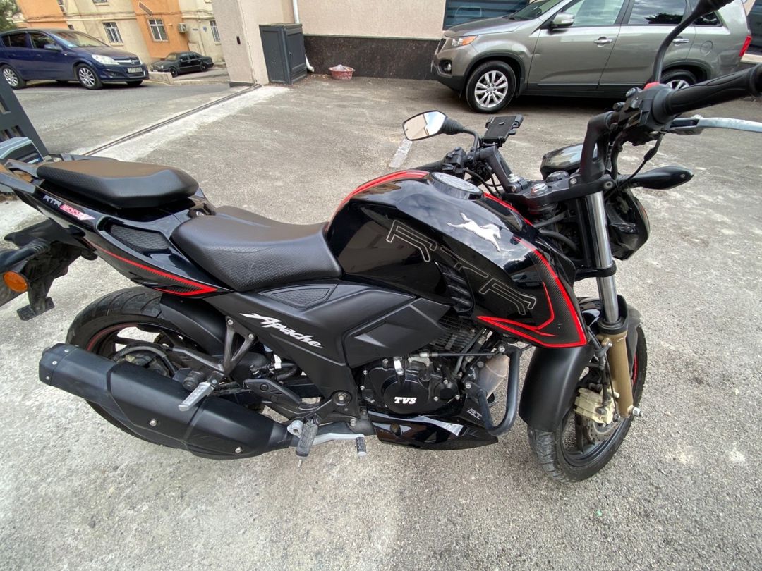 TVS Apache RTR 4V, 2025 il 77-JN-721 — Motosiklet və mopedlər, Bakı (2)