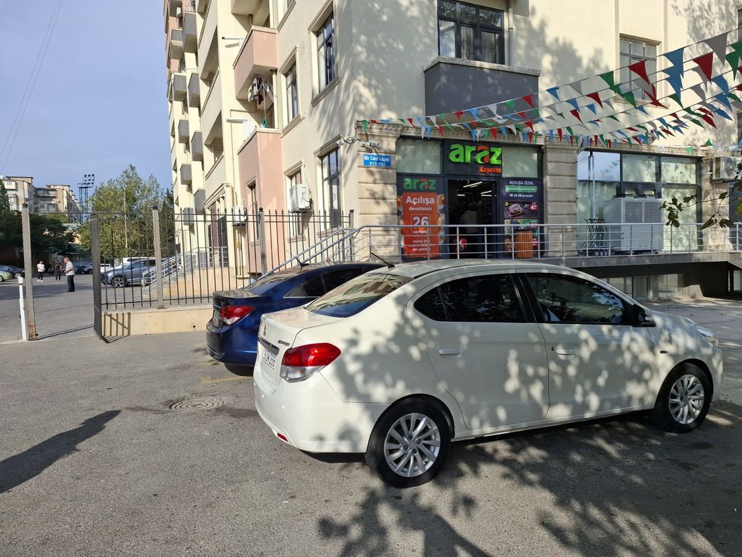 Satılır obyekt 204 m² — Əmlak, Bakı (10)