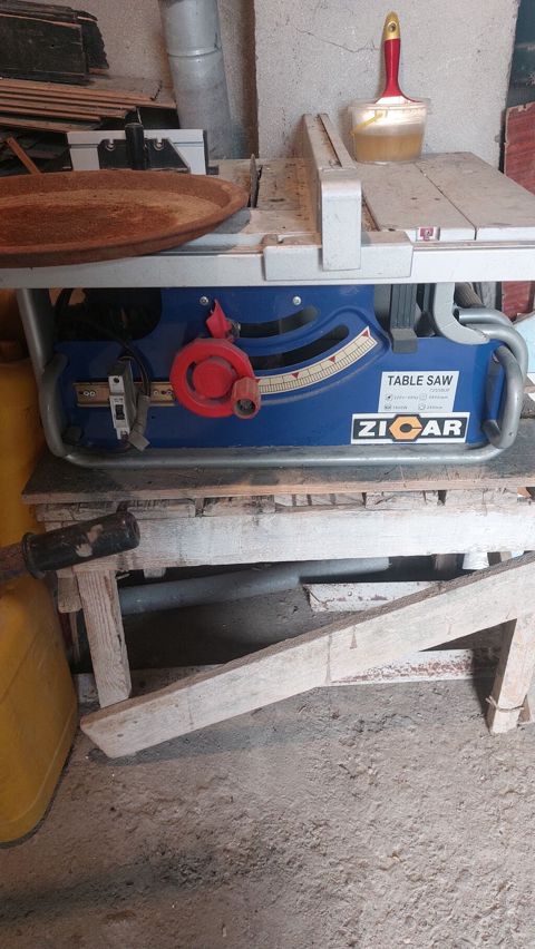 ZiCAR masa mişarı – model 72558UF Texniki xüsusiyyətlər: - Gərginlik — 250 ₼ · Bakı · Stanoklar ZiCAR masa mişarı – model 72558UF Texniki xüsusiyyətlər: - Gərginlik — Bakı