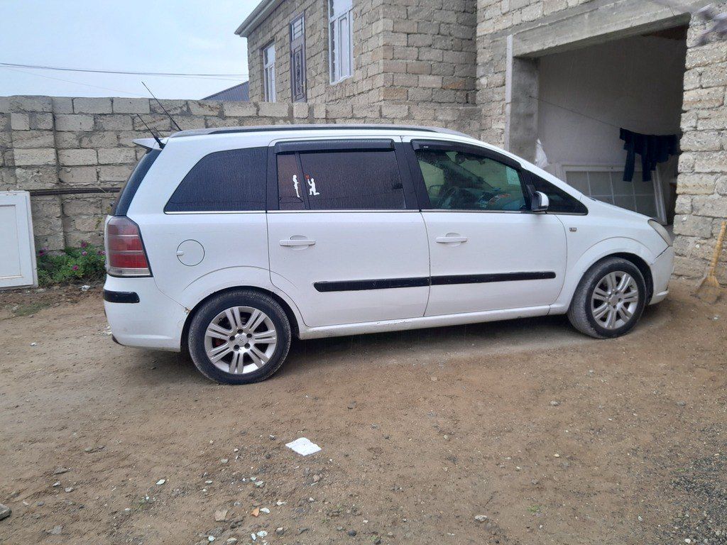 Opel Zafira, 1.9 L, 2005 il, 700 000 km — Avtomobillər, Bakı (2)