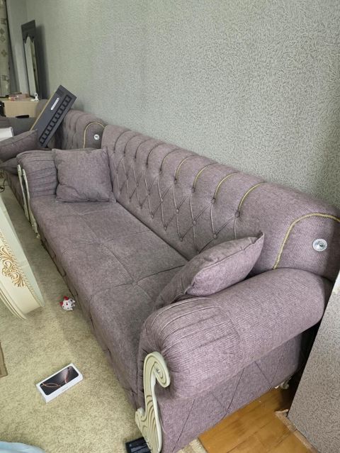2 ədəd divan satılır. - Hər biri: 200 manat - Ölçü: 2 metr - Açılmır — Bakı