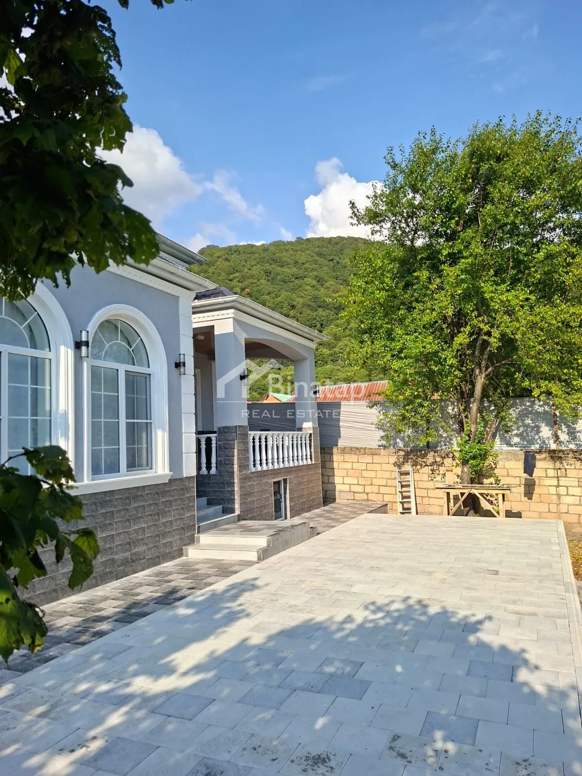 İcarəyə verilir 4 otaqlı həyət evi / bağ evi 120 m², Qəbələ rayonu — Bakı