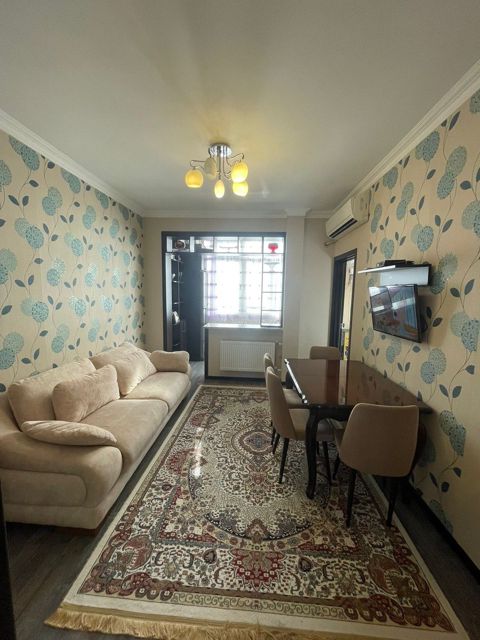 Satılır 2 otaqlı köhnə tikili 55 m² — Bakı