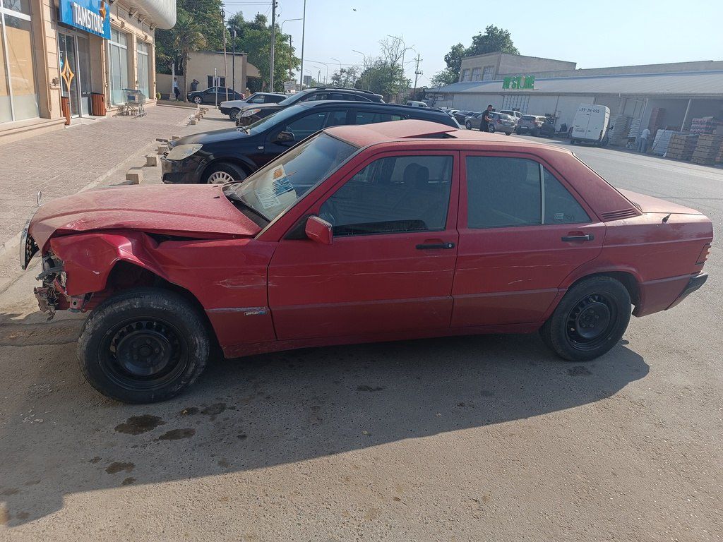 Mercedes 190, 2.0 L, 1993 il, 510 000 km — Avtomobillər, Salyan (2)