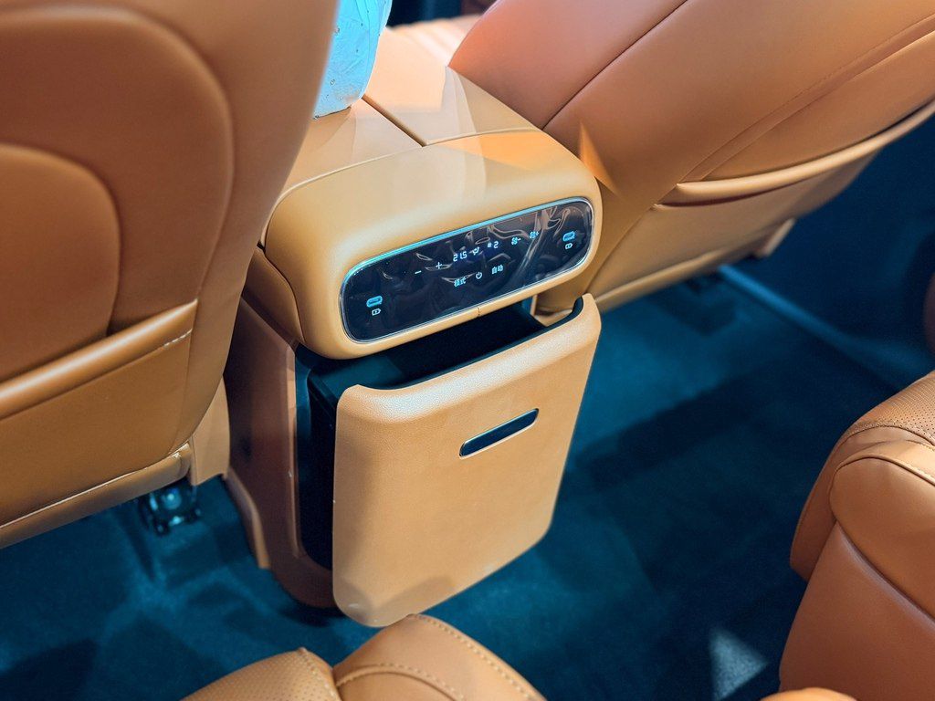 Geely Galaxy M9, 1.5 L, 18.4 kWh, 2025 il, yeni — Avtomobillər, Bakı (10)