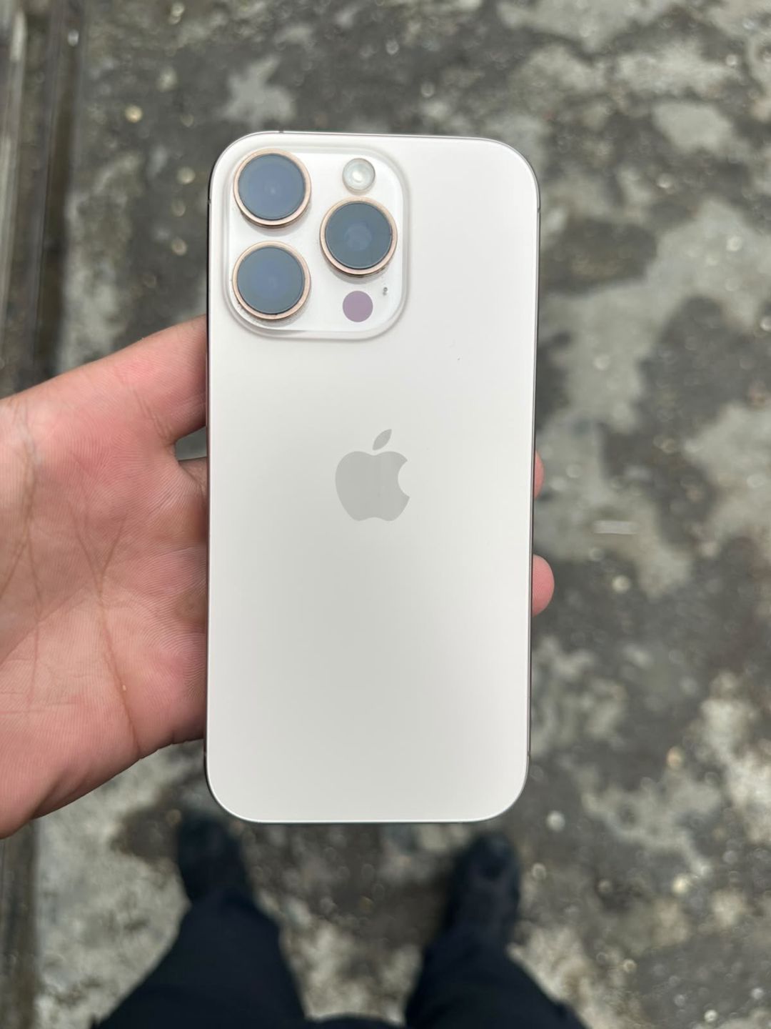 Apple iPhone 16 Pro Desert Titanium 128GB/8GB — Smartfonlar, Bakı (3)