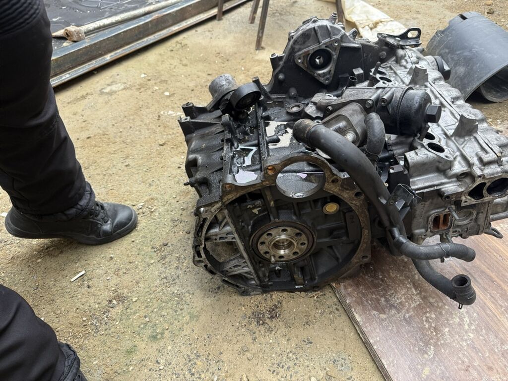 Məhsul: müherik Tesvir Kia rio 1.6 turbo matoru Mator vurub — Mühərriklər, Bakı (3)
