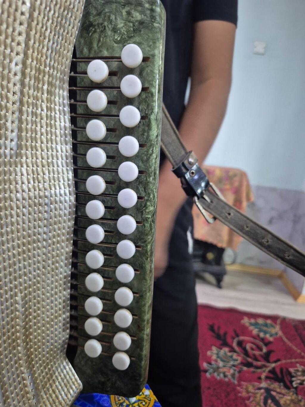 Armavir Fabrikası istehsalı olan rus diatonik armonika (garmon) — Akkordeonlar, harmonilar, bayanlar, Bakı (5)