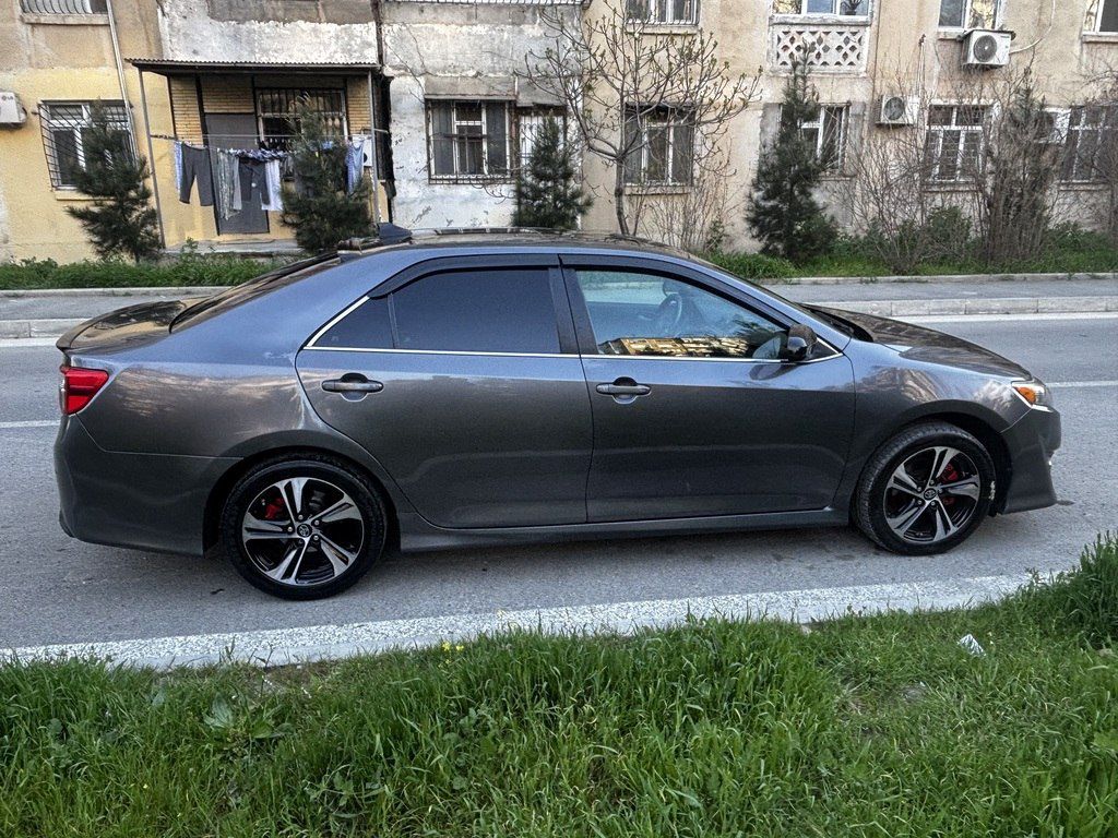 Toyota Camry, 2.5 L, 2014 il, 245 000 km — Avtomobillər, Bakı (2)