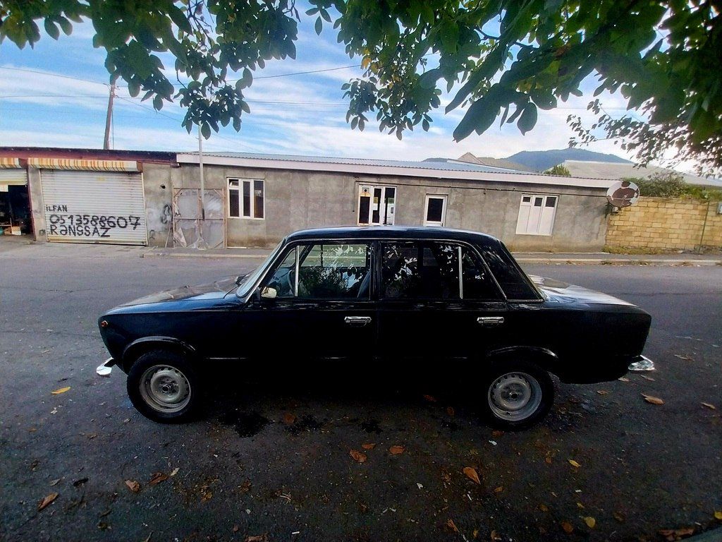 Lada (VAZ) 21011, 1.3 L, 1984 il, 300 000 km — Avtomobillər, Qax (3)