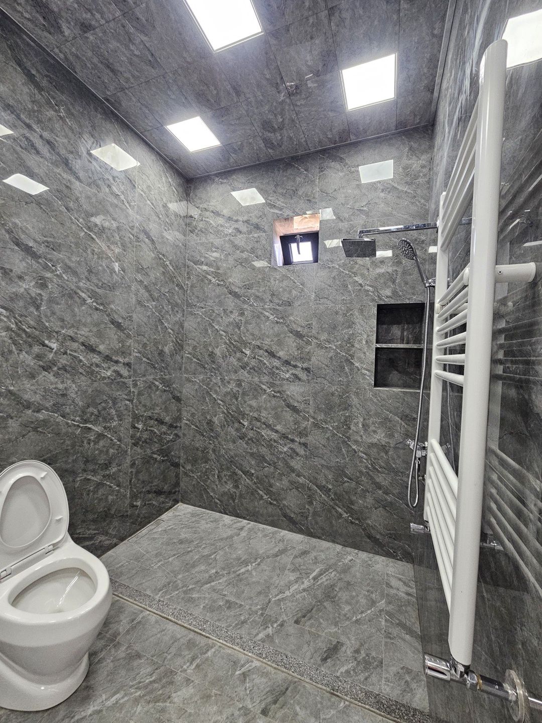 Satılır 5 otaqlı həyət evi/bağ evi 200 m² — Ev, villa, Bakı (7)