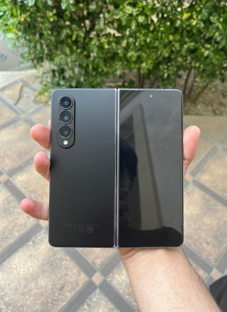 Samsung Galaxy Z Fold 4 Phantom Black 256GB/12GB — Smartfonlar, Bakı (3)