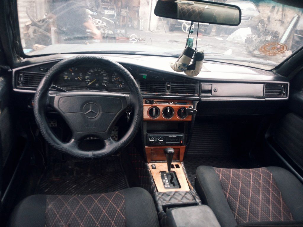 Mercedes 190, 2.0 L, 1993 il, 412 530 km 10-OR-480 — Avtomobillər, Bakı (7)