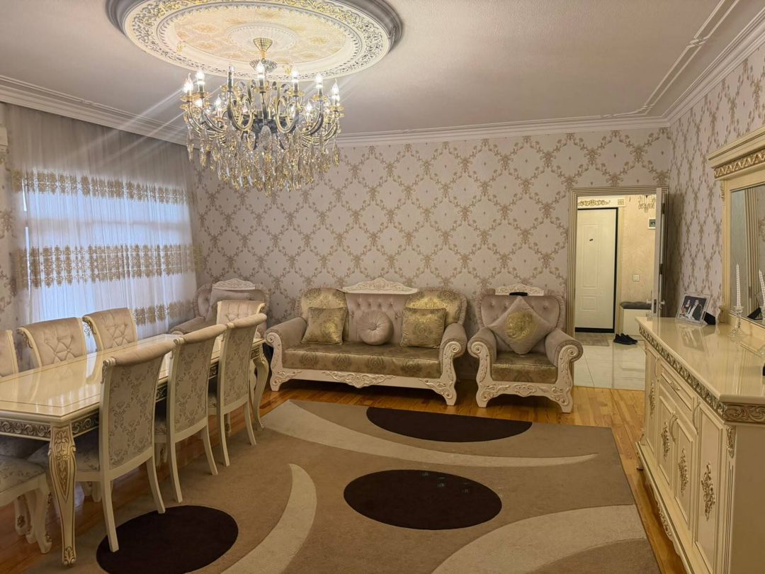 Satılır 5 otaqlı köhnə tikili 135 m² — Mənzil, Bakı (3)