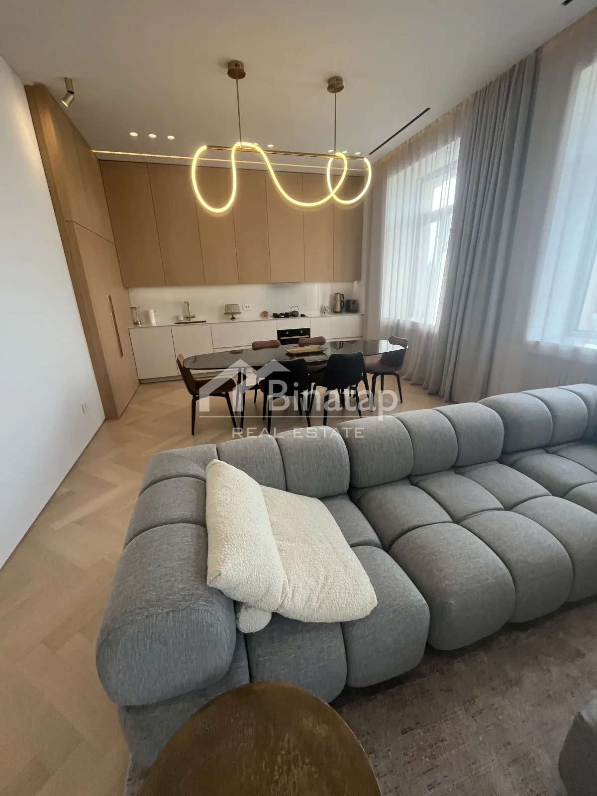 Satılır 2 otaqlı köhnə tikili 85 m², Sahil metrosu, Səbail rayonu — Mənzil, Bakı (5)