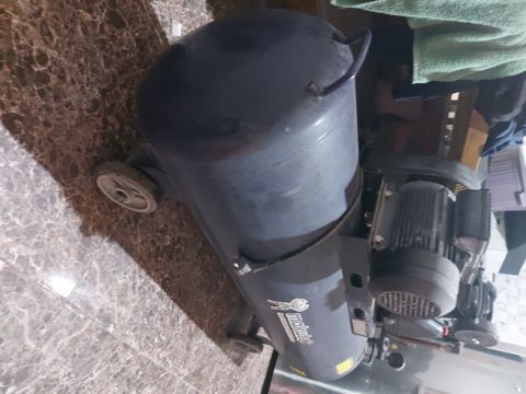Kompressor — 870 ₼ · Bakı · Biznes və avadanlıq Kompressor — Bakı