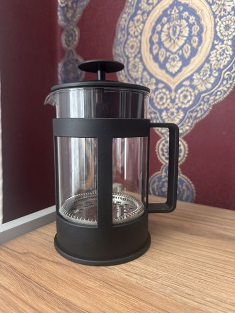 Fransız pressi (French press) – qəhvə və çay dəmləmək üçün — 17 ₼ · Bakı · Çaynikler və qəhvə qabları Fransız pressi (French press) – qəhvə və çay dəmləmək üçün — Bakı