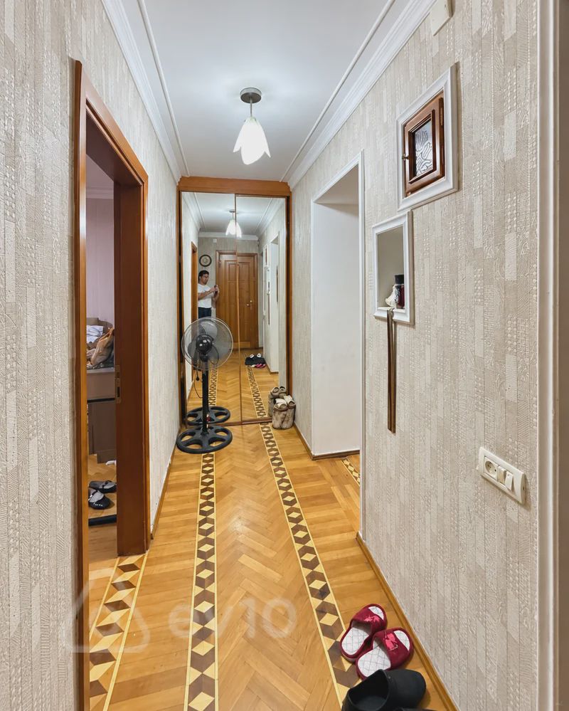 For sale: 2-room apartment (old building), 60 m² — Mənzil, Bakı (6)