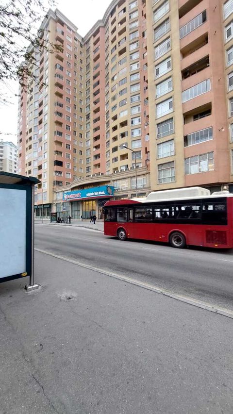 Satılır 3 otaqlı yeni tikili 107 m² — Bakı