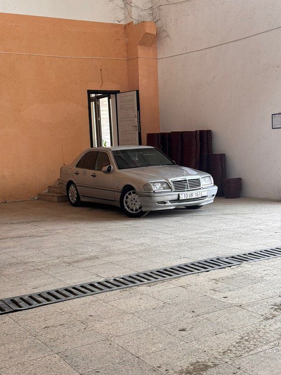 Mercedes C 200, 2.0 L, 1997 il, 550 000 km 10-UR-161 — Avtomobillər, Lənkəran (9)