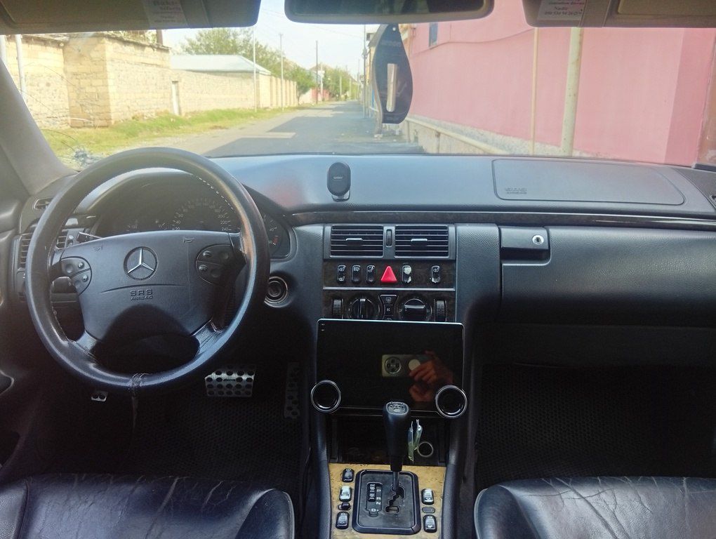 Mercedes E 220, 2.2 L, 2001 il, 555 555 km 99-UU-156 — Avtomobillər, Bakı (3)