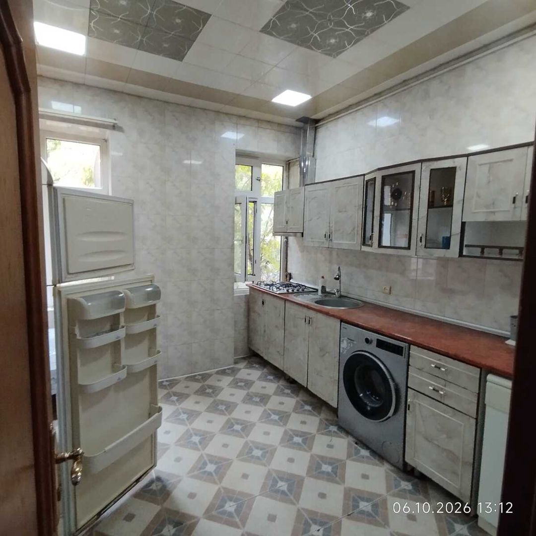 İcarəyə verilir 4 otaqlı köhnə tikili 120 m² — Mənzil, Bakı (8)