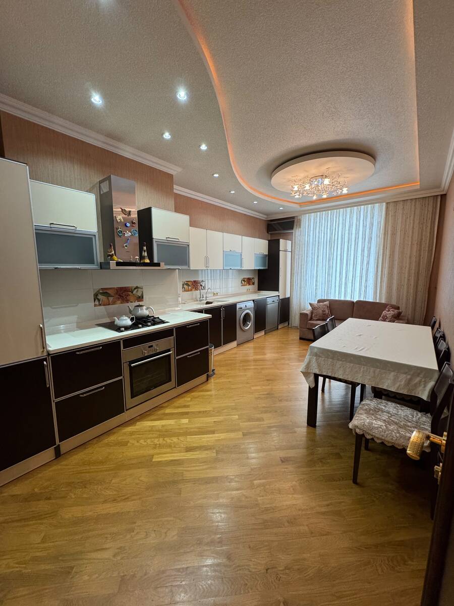 İcarəyə verilir 3 otaqlı yeni tikili 160 m² — Mənzil, Bakı (11)