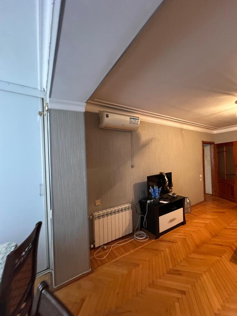 Satılır 2 otaqlı köhnə tikili 55 m² — Mənzil, Bakı (7)