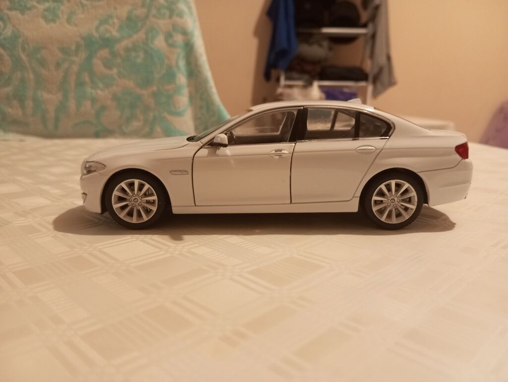 BMW 535i model avtomobil – kolleksiya üçün detalı miniatura — Modellar, Xırdalan (3)
