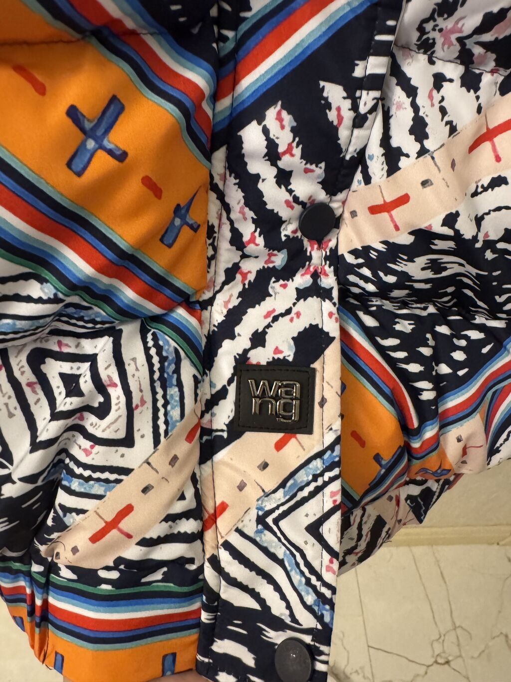 Yenidir Etiketli Alexander Wang 140 azn alinib 60 azn satilir — Jaketlər, Bakı (3)