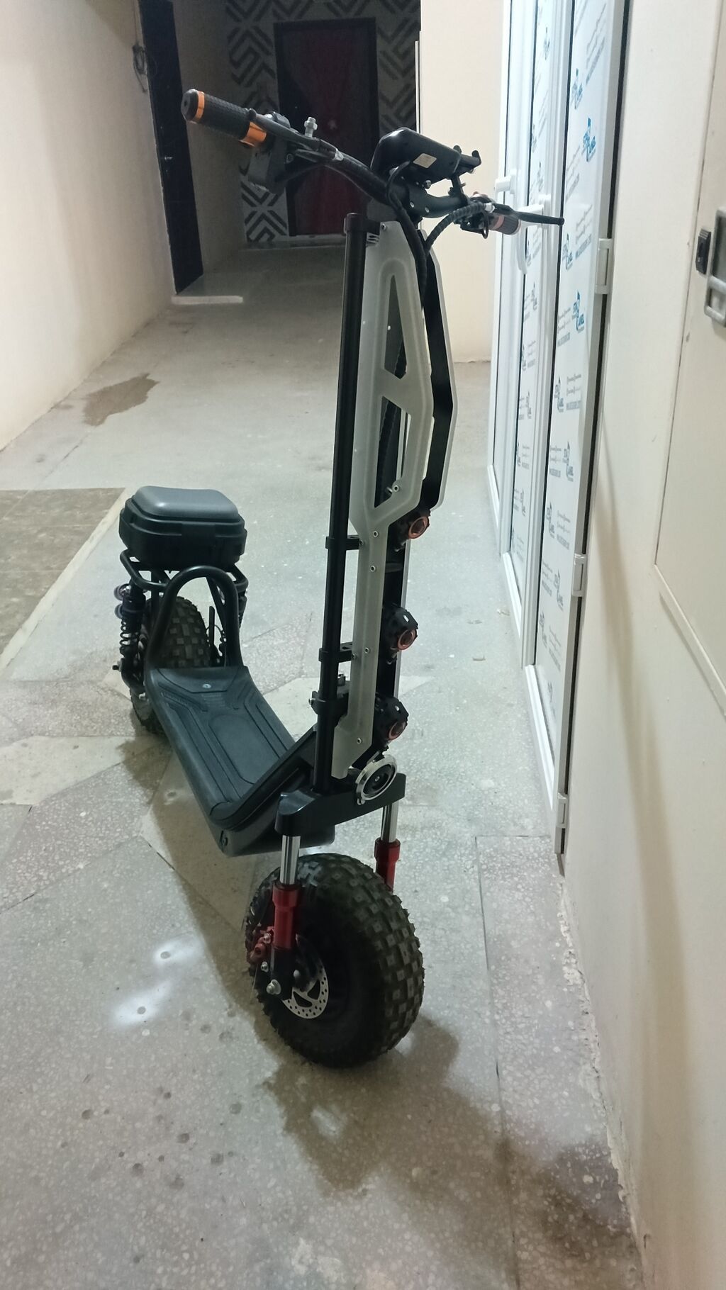 İşlənmiş Elektrik samokat 12", 1000 Vt, 45 km/s — Skuterlər, Masazır (6)