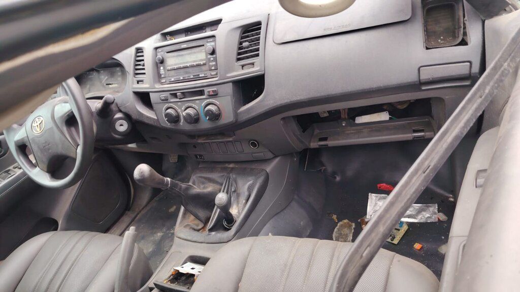 Toyota Hilux, 2.5 L, 2012 il, 390 000 km 10-XY-804 — Avtomobillər, Quba (8)