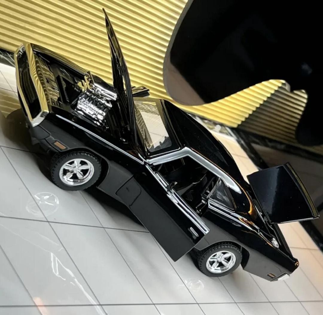 Avtomobil modeli — Oyuncaqlar, Bakı (2)