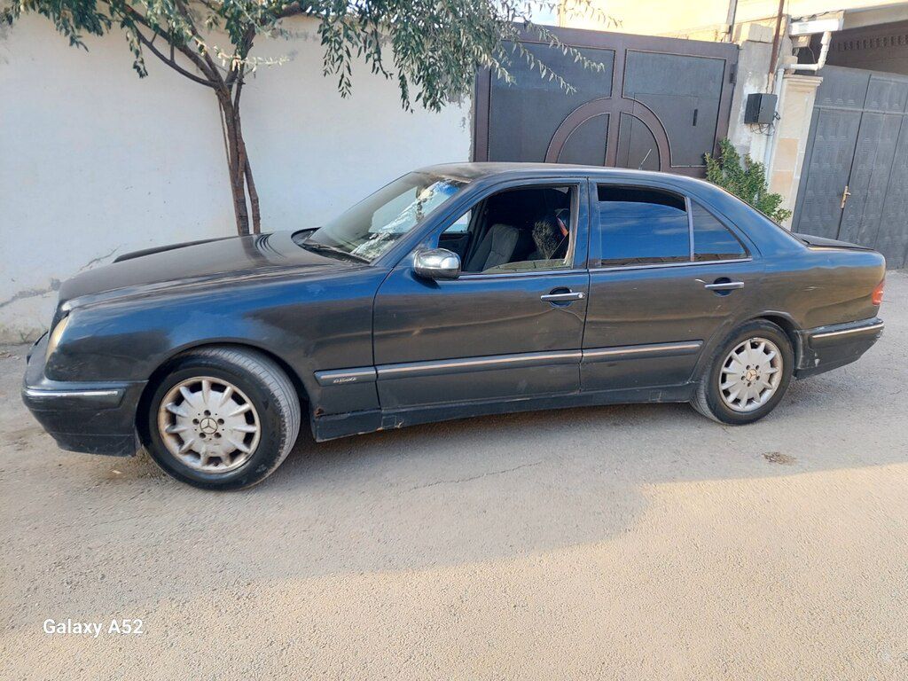 Mercedes E 220, 2.2 L, 2002 il, 866 865 km 99-BH-456 — Avtomobillər, Bakı (3)