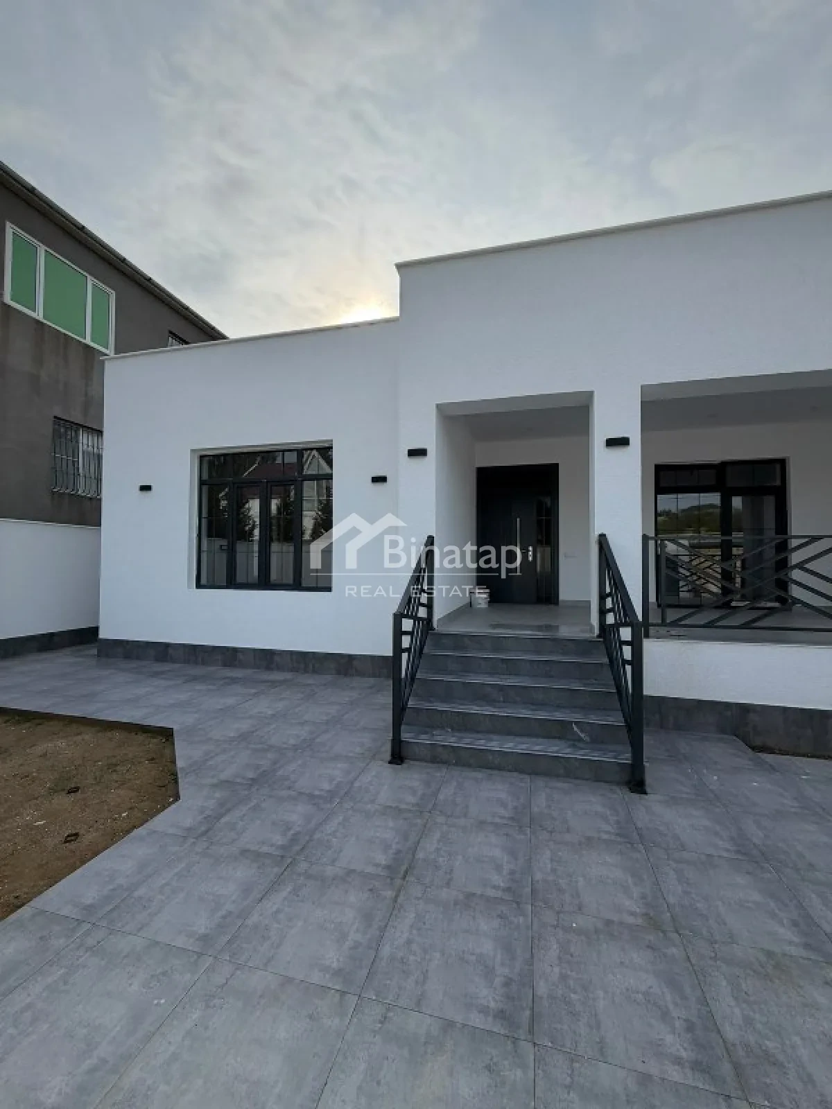 Satılır 4 otaqlı həyət evi / bağ evi 160 m², Novxanı qəsəbəsi, Abşeron rayonu — Bakı