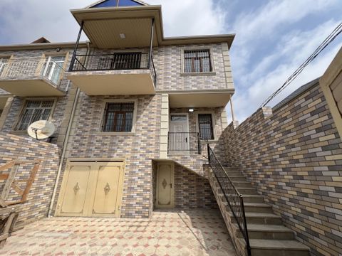 Satılır 4 otaqlı həyət evi/bağ evi 150 m² — Bakı
