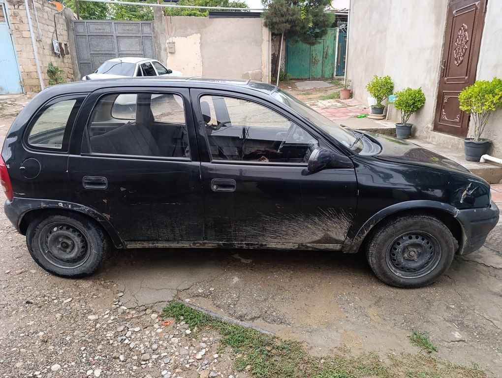 Opel Corsa, 1.4 L, 1994 il, 596 000 km 99-VR-564 — Avtomobillər, Bakı (3)