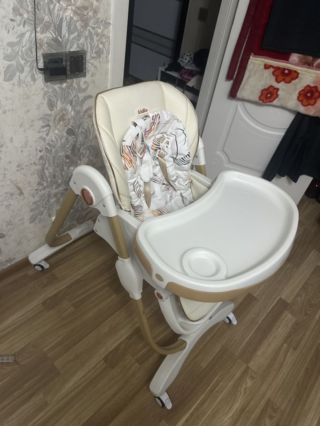 Kidilo uşaq yemək stulu - Rəng: krem/bej tonları, naxışlı yumşaq — Qidalandırma stulları, Xırdalan (2)