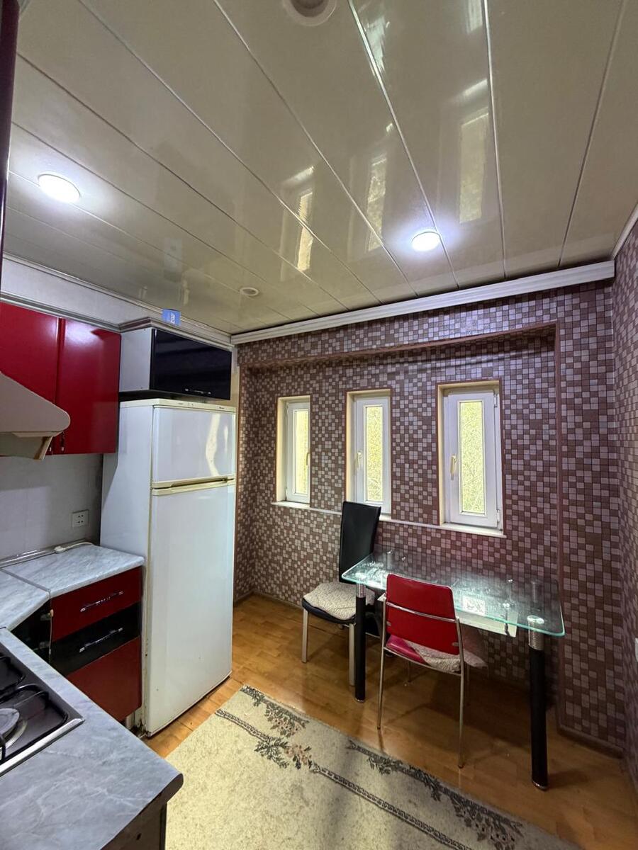 İcarəyə verilir 2 otaqlı köhnə tikili 61 m² — Mənzil, Bakı (8)