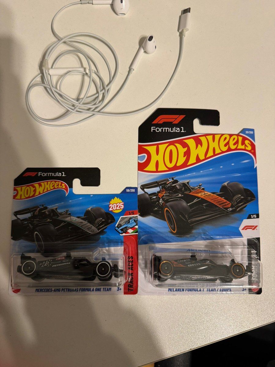 Hot wheels F1 Mercedes ve mclaren komandası — Kolleksiyalar, Bakı (2)