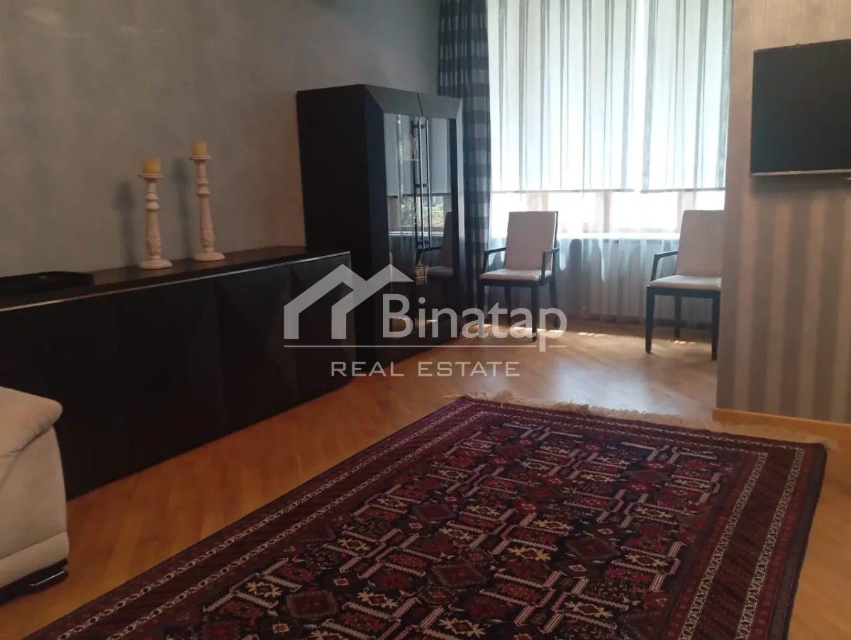 İcarəyə verilir 3 otaqlı köhnə tikili 100 m², 28 May metrosu, Nəsimi rayonu — Bakı
