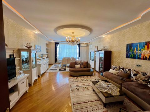 Satılır 4 otaqlı yeni tikili 197 m² — Bakı