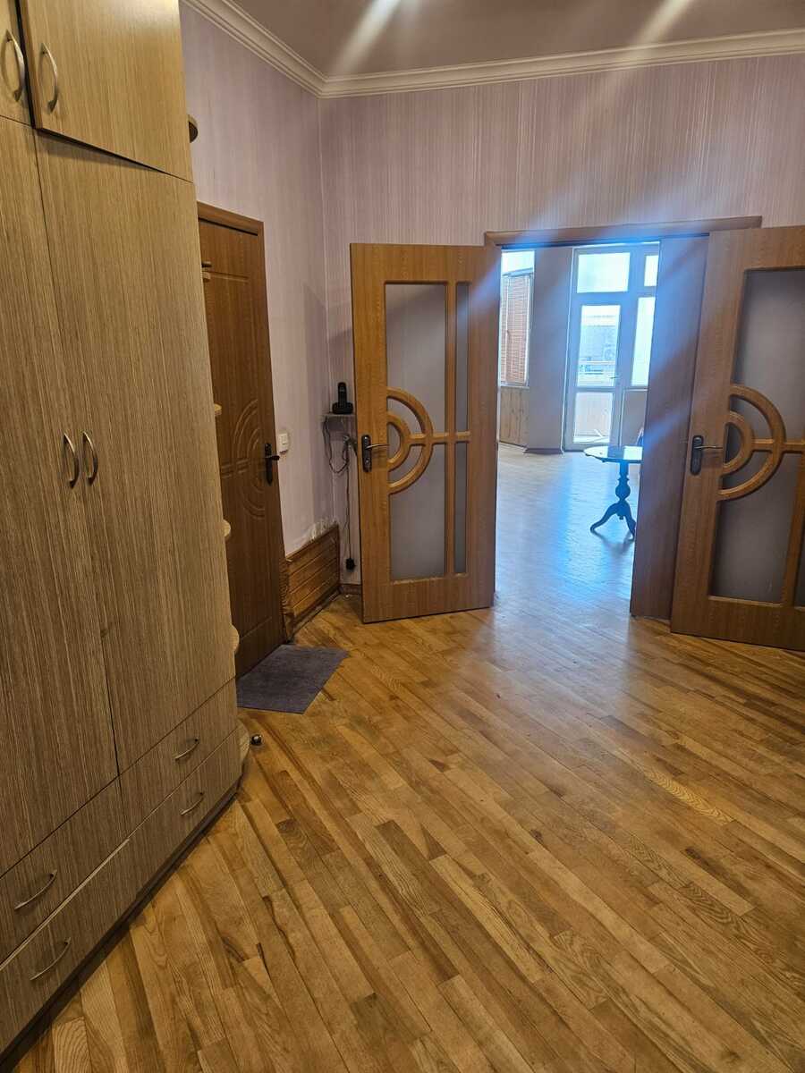 İcarəyə verilir 3 otaqlı yeni tikili 140 m² — Mənzil, Bakı (9)