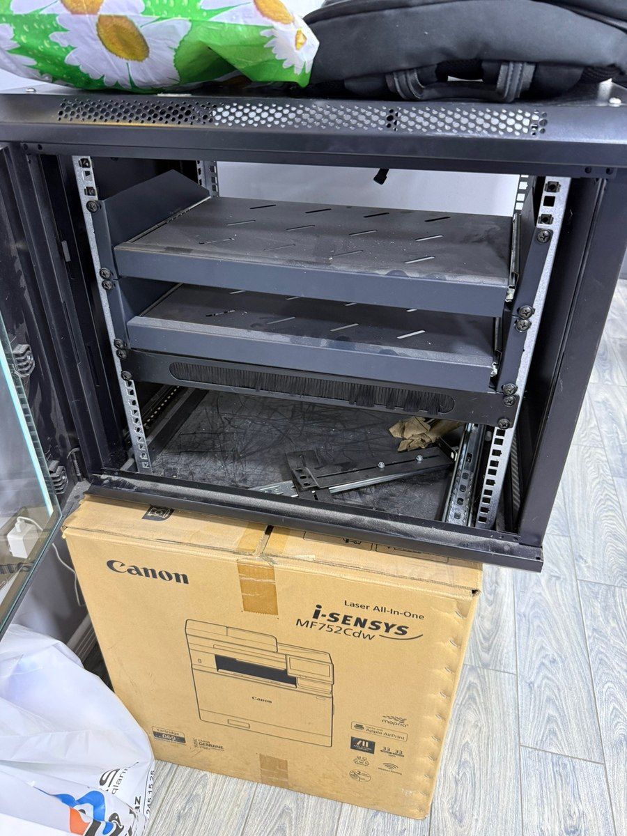 9U Wall-Mount 19" Rack — Şəbəkə və server avadanlığı, Bakı (4)