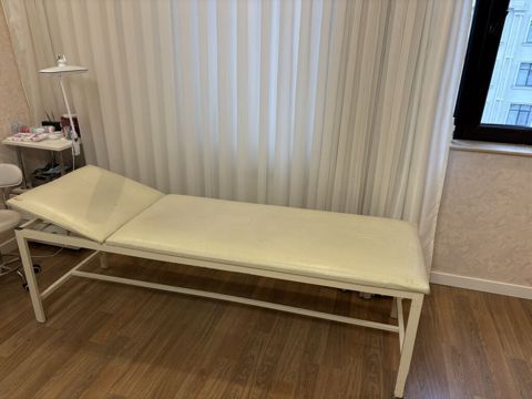 Kosmetoloji/medikal masaj və müayinə çarpayısı - Ölçü: təxmini tam — 50 ₼ · Bakı · Mebel Kosmetoloji/medikal masaj və müayinə çarpayısı - Ölçü: təxmini tam — Bakı