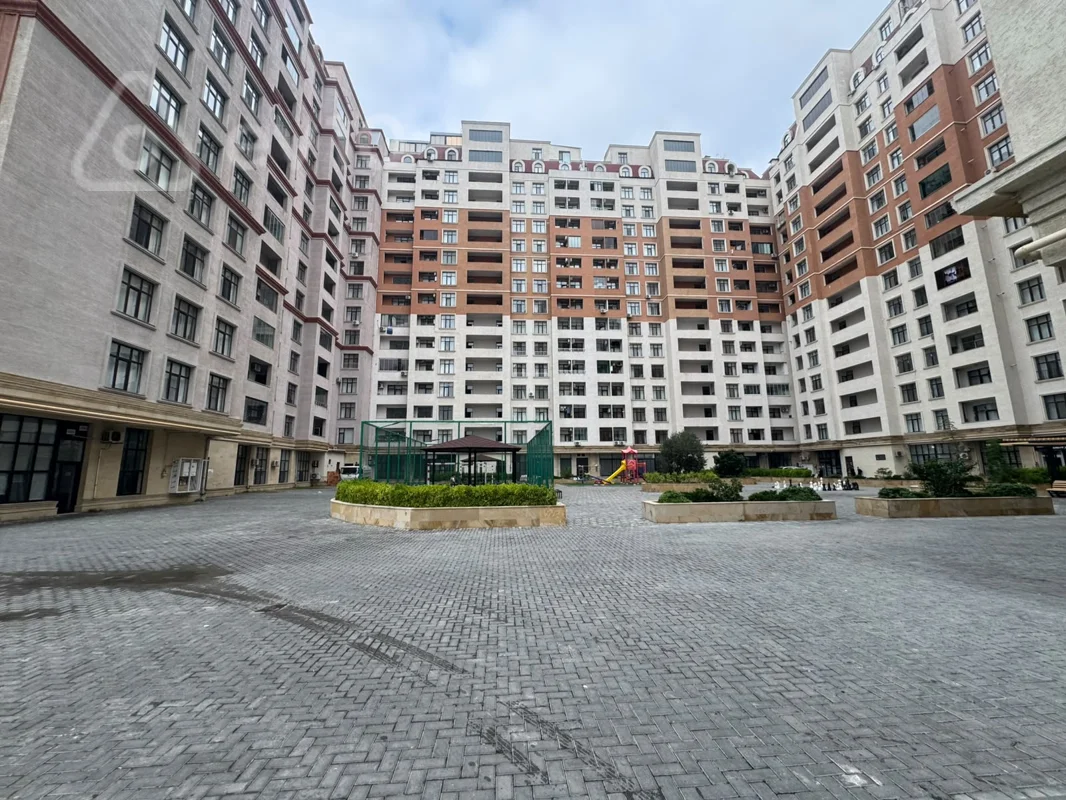 4 otaqlı mənzil, 156 m², Təbriz küçəsi — Mənzil, Bakı