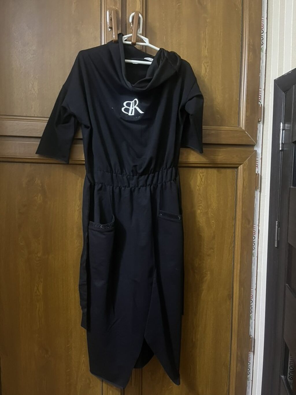 Qara rəngli qadın tunik/ don - Model: Asimmetrik ətək kəsimli, rahat — Gündəlik paltarlar, Bakı